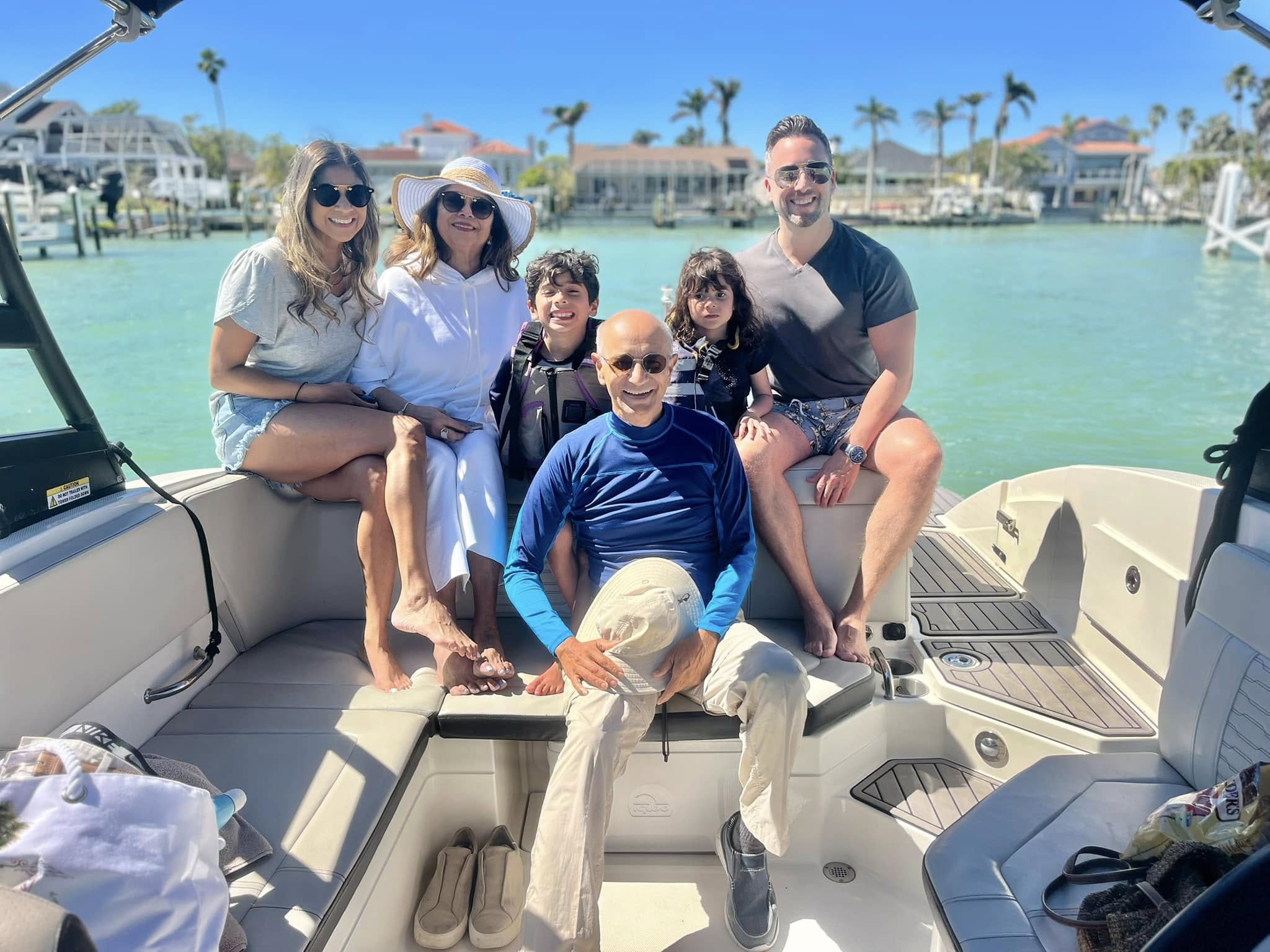 island architecture boat tour
